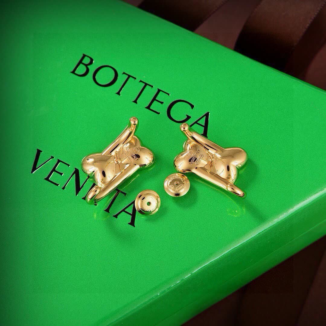 Bottega Veneta Gold Heart Diamond Stud Earrings
